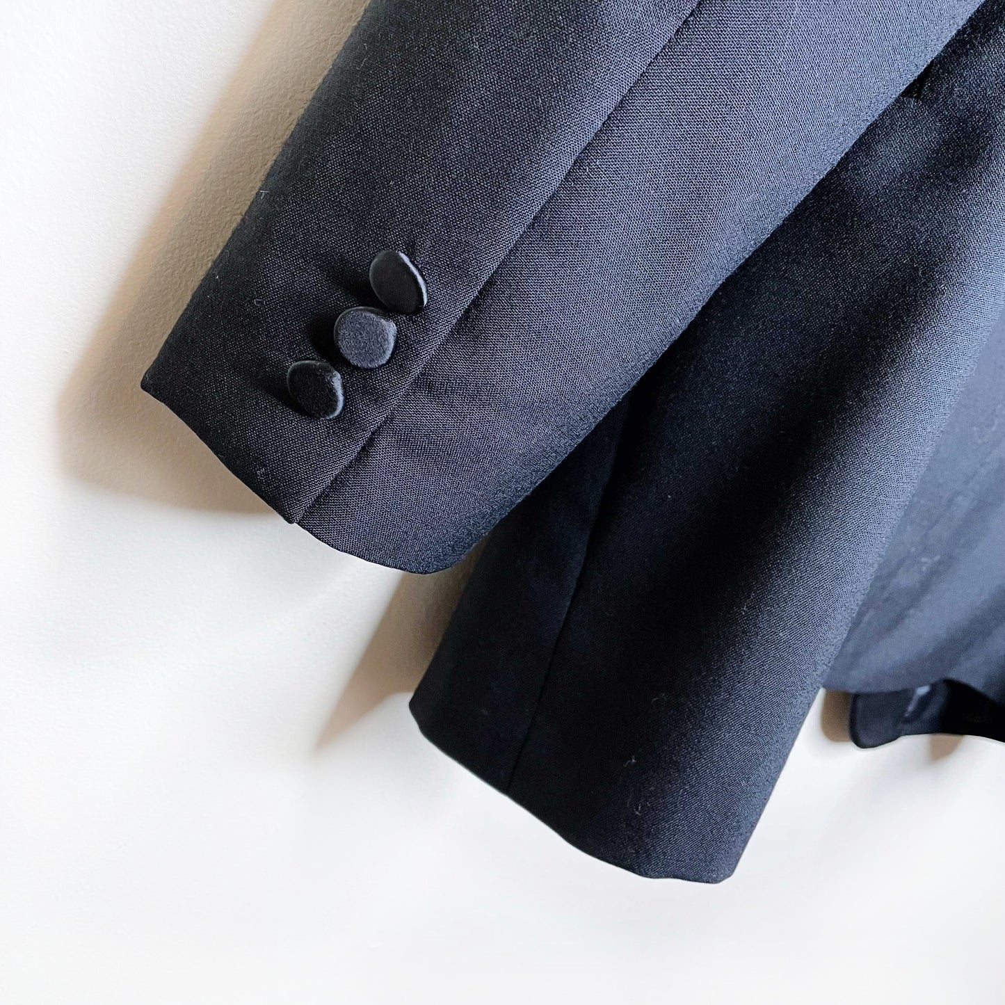 vintage men's black 2-piece saint laurent le smoking tuxedo - size 44L