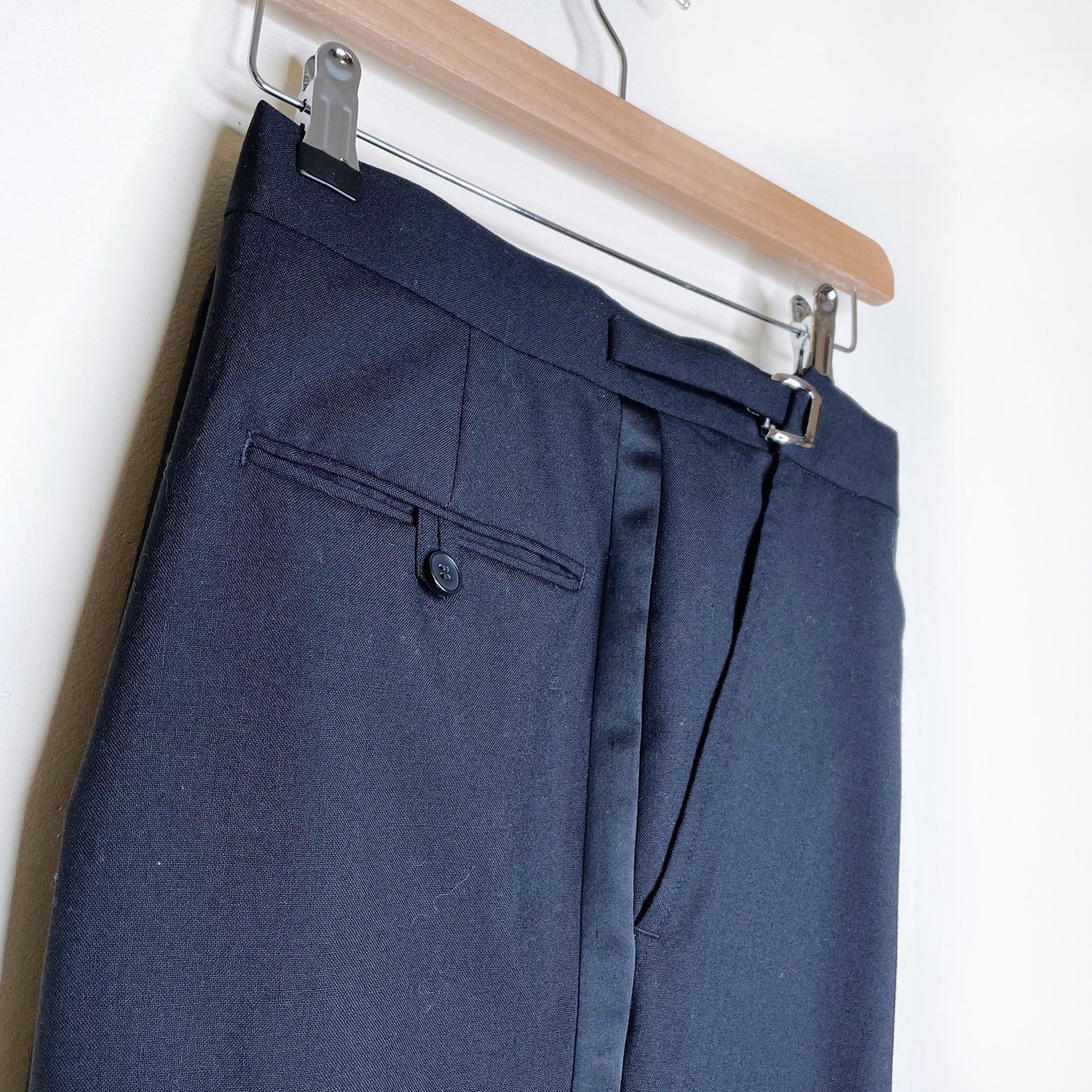 vintage men's black 2-piece saint laurent le smoking tuxedo - size 44L