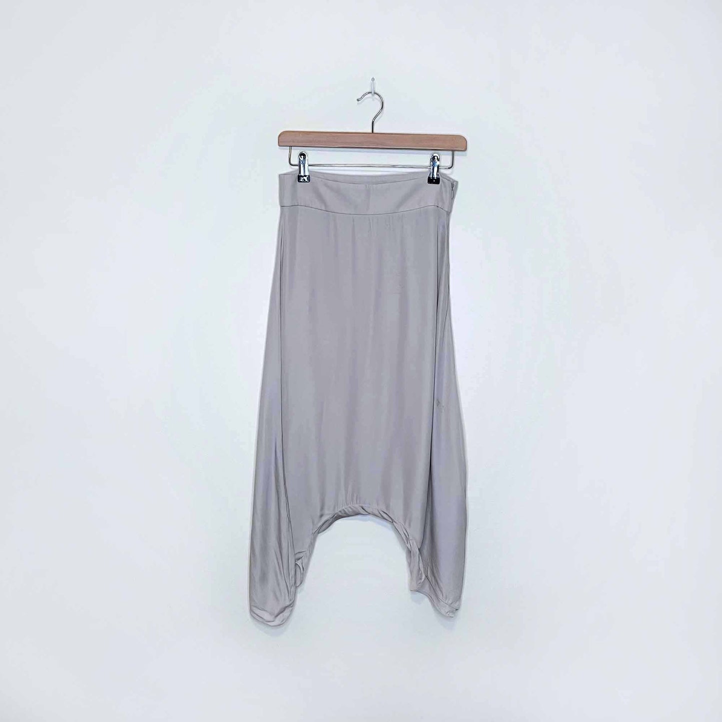 yves saint laurent 2009 cream silk harem pants - size 38