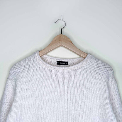zara cream chunky knit cropped sweater - size large