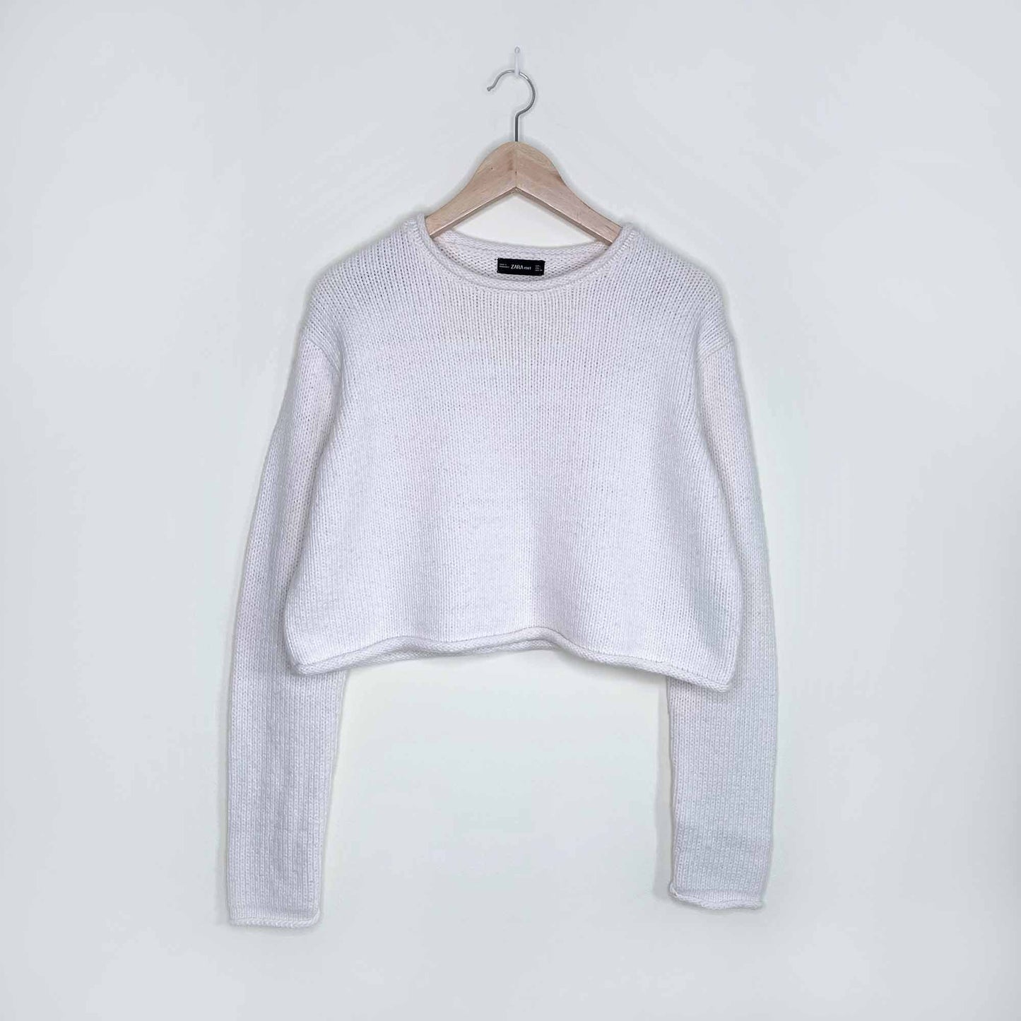 zara cream chunky knit cropped sweater - size large