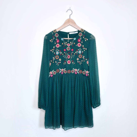 Zara green embroidered dotted chiffon dress - size Medium