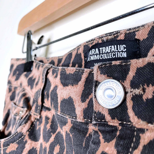 zara high rise animal print jeans - size 4