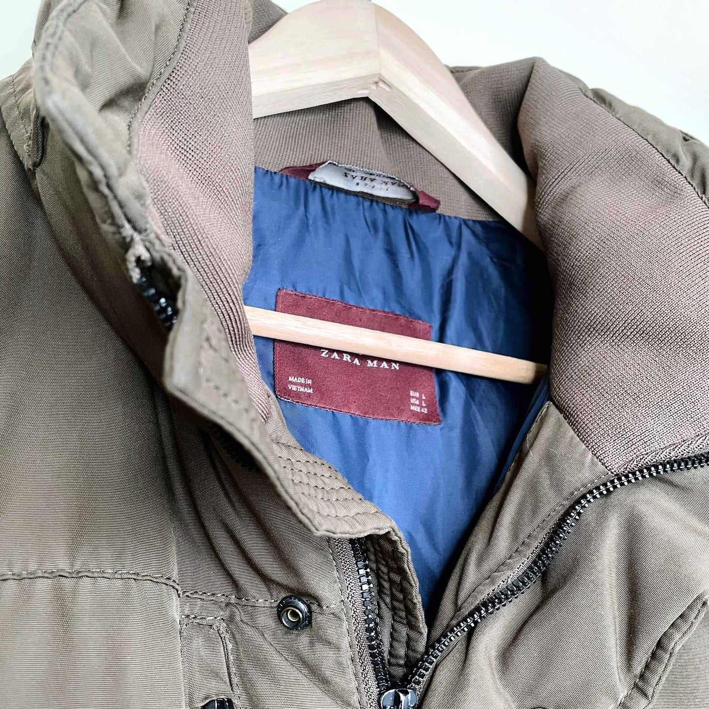 zara man brown short puffer jacket - size large