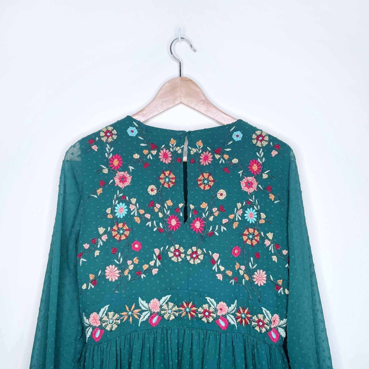 Zara green embroidered dotted chiffon dress - size Medium
