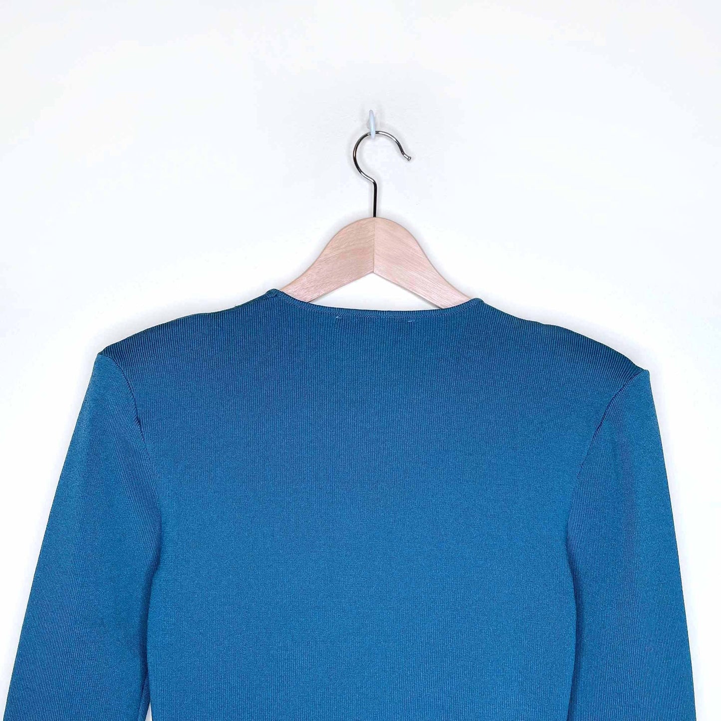 zara ribbed knit top with shoulder pads - size medium