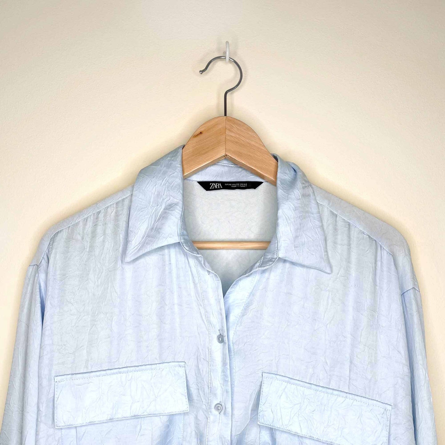 zara wrinkled button down double pocket shirt - size xs
