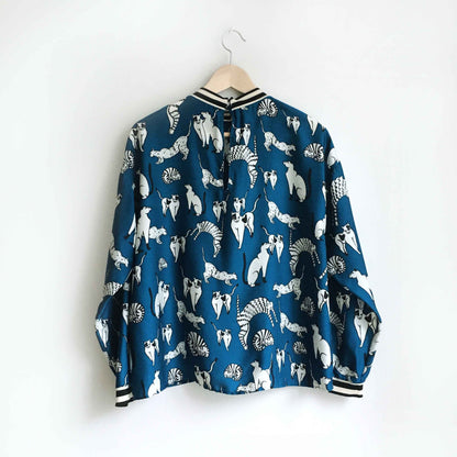 Zara printed cat blouse with knit trim - size Medium