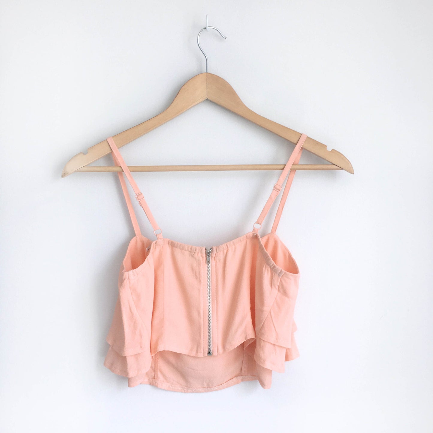 NWOT Zara peach layered crop tank - size Medium