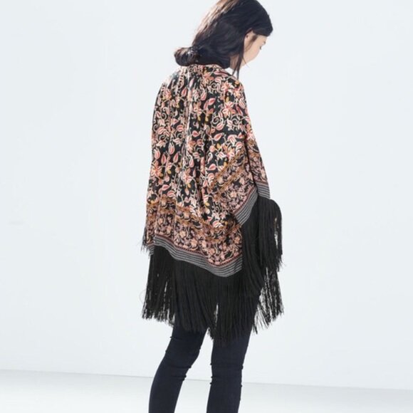 Zara Trafaluc Taller fringe kimono - size Medium