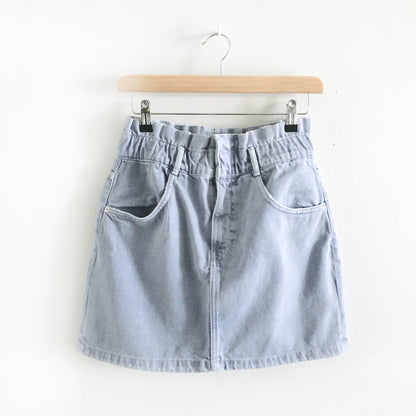 NWOT Zara high rise denim skirt - size Medium